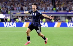 Lo Celso ghi bàn bằng đá phạt “nhờ” Messi và xóa đi nỗi thất vọng World Cup