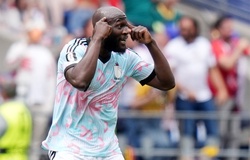 Toả sáng trước Senegal, Romelu Lukaku rơi lệ tri ân người cha qua đời cuối năm ngoái