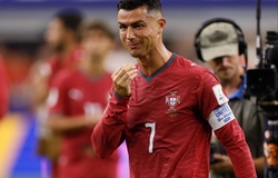Ronaldo bật khóc xác nhận chia tay World Cup: "Tôi rời giải với lương tâm thanh thản"