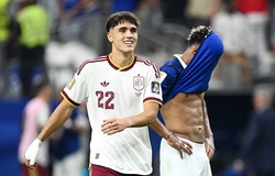 Ứng viên "Cầu thủ trẻ xuất sắc nhất World Cup 2026" Pau Cubarsi làm "tắt điện" hàng công nguyên tử của Pháp