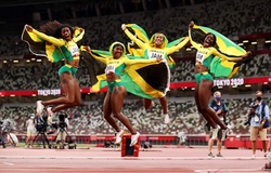 Jamaica giành vàng 4x100m nữ, phá kỷ lục quốc gia tại Olympic Tokyo