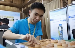 Tào Nham Lỗi sa sút phong độ: Nỗi lo của cờ tướng Trung Quốc trước màn tái đấu Lại Lý Huynh