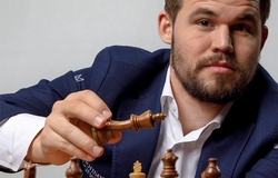 Giải vô địch Cờ nhanh Thế giới: Magnus Carlsen lập kỷ lục cờ vua, Goryachkina lên ngôi sau loạt play-off nghẹt thở