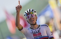 Thắng vang dội tại Pyrenees, đương kim vô địch Tadej Pogacar giành lại Áo vàng cuộc đua xe đạp Tour de France 2025