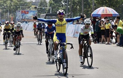 Kết quả đua xe đạp nữ Cúp Biwase: Người đẹp Thái Lan Maneephan Jutatip có "quà 8/3"