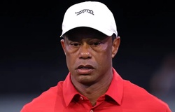 Golfer Tiger Woods rời Mỹ để điều trị chuyên sâu: Sự sụp đổ của một biểu tượng và bài học quản trị rủi ro
