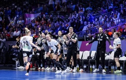 Đức đánh bại Pháp để giành vé vào chung kết Giải bóng ném VĐTG lần đầu tiên sau 32 năm kèm tiền thưởng khổng lồ