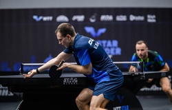 Tay vợt phải đấu loại Sidorenko loại hạt giống số 6 Gauzy ở giải bóng bàn WTT Star Contender Muscat 2025 