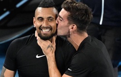 Kyrgios và Kokkinakis thắng tại giải quần vợt Brisbane trong màn trở lại đầy xúc động sau chấn thương dài hạn