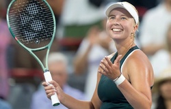 Lối chơi tinh tế giúp "thần đồng" Na Uy Clara Tauson loại đối thủ khó chịu để vào bán kết giải quần vợt Abu Dhabi