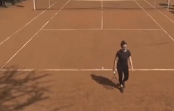 Giải quần vợt quốc tế nhỏ bé ở Kenya bỗng dưng nổi tiếng do trao suất đặc cách cho tay vợt đánh như mới biết chơi