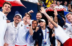 Lần thứ 3 mới thành công cho quần vợt Ba Lan khi vượt qua Thụy Sĩ để vô địch United Cup