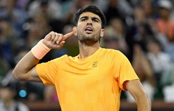 Carlos Alcaraz đạt chuỗi 15 trận bất bại: "Cỗ máy chiến thắng" tiến vào tứ kết quần vợt Indian Wells 2026