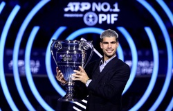 Carlos Alcaraz cho biết mục tiêu lớn nhất trong năm 2026 là vô địch giải quần vợt Úc Mở rộng