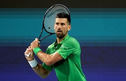 Novak Djokovic khởi đầu hành trình chinh phục Grand Slam thứ 25 với chiến thắng thứ 100 tại giải quần vợt Úc mở rộng