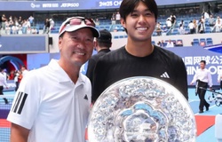 Learner Tien đăng quang Next Gen ATP Finals dưới sự dẫn dắt của huyền thoại quần vợt Michael Chang