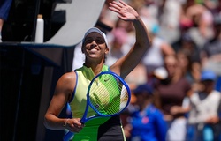 Madison Keys vượt qua khó khăn ở set thứ 2 do đối thủ tham khảo sách để tiến vào vòng 3 giải quần vợt Úc mở rộng