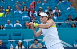 Bản lĩnh số 2 quần vợt nữ thế giới: Elena Rybakina và bài học "trị" khủng hoảng thái độ để tiến vào bán kết Miami Open