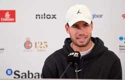 Carlos Alcaraz xuất hiện với nỗi lo lớn về sức khỏe tại giải quần vợt US Open 2025