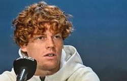 Jannik Sinner tiếc nuối sau thất bại trước Djokovic tại bán kết giải quần vợt Australian Open