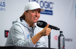 Iga Swiatek "ngó lơ" đại chiến Sabalenka - Kyrgios: Quần vợt nữ không cần so đo với nam giới