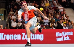 Taylor Fritz đối phó với chứng viêm gân trong quá trình chuẩn bị cho giải quần vợt Úc mở rộng