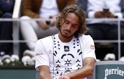 Giải tennis Roland Garros 2022: "Thần Hy Lạp" Stefanos Tsitsipas thua do điều chỉnh vợt?