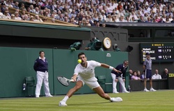 Novak Djokovic ám chỉ gì với con số 23 trên đôi giày tennis ở Wimbledon?