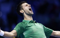 Kết quả tennis mới nhất 19/11: Djokovic ngược dòng ngoạn mục hạ Medvedev