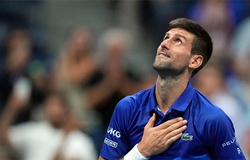 Djokovic bắt đầu tập trên sân cứng với hy vọng phút chót dự giải tennis US Open 2022