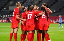 Ngôi sao bóng đá nữ Canada lập dấu mốc đặc biệt tại Olympic 2021