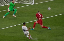 Italia tiếc nuối với 2 cơ hội bị bỏ lỡ trong 5 phút