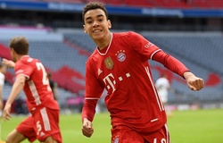 Sao trẻ Bayern Munich đi vào lịch sử Bundesliga bằng cú đúp