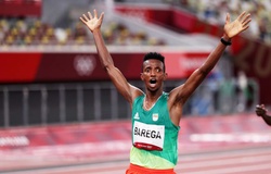 Chàng trai Ethiopia đánh bại nhà vô địch thế giới, đòi lại vị thế chạy 10000m Olympic