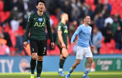 Son Heung-min bật khóc sau khi Tottenham thua trận chung kết khác