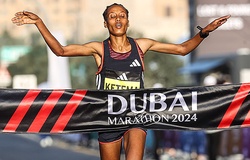 Cô gái Ethiopia chuyên chạy 800m thiết lập thông số lần đầu chạy marathon nhanh nhất thế giới