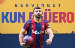 Barca chưa hết buồn về Messi lại nhận thêm cú sốc từ Aguero