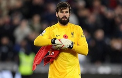 Thủ môn Liverpool “ngủ quên” trong trận thua sốc West Ham