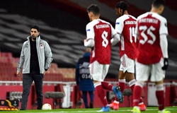 Arsenal bị chế giễu “cần ai đấm vào mặt” để tỉnh giấc