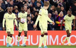 Arsenal thua sốc trong cuộc đua Top 4, MU mừng thầm