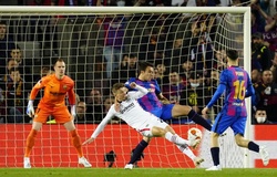 Barca rời Europa League trong đêm u ám và kết thúc chuỗi bất bại