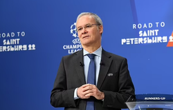 CĐV MU đòi bốc thăm lại vòng 1/8 Champions League sau nhầm lẫn
