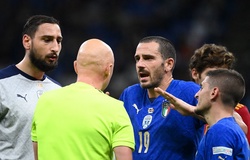 HLV Mancini ngầm trách Bonucci sau khi Italia thua Tây Ban Nha