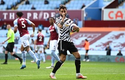 Bruno Fernandes sút phạt đền cho MU và phá kỷ lục Ngoại hạng Anh 