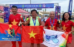 “Tượng đài điền kinh” Bùi Lương 85 tuổi chạy 10km tại Malaysia sau nhiều năm gác giày