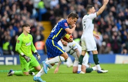 Hậu vệ Chelsea ngăn chặn địa chấn ở FA Cup