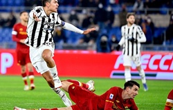 Juventus ngược dòng khó tin trước Roma với 3 bàn trong 7 phút