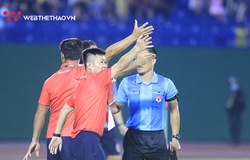 Thanh Hóa liên tục phản ứng trọng tài trên sân Gò Đậu