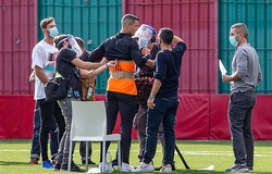 Ronaldo "phân thân" trong quảng cáo mới nhất của Nike