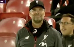 HLV Klopp phản ứng gượng gạo khi chứng kiến học trò cũ ghi bàn